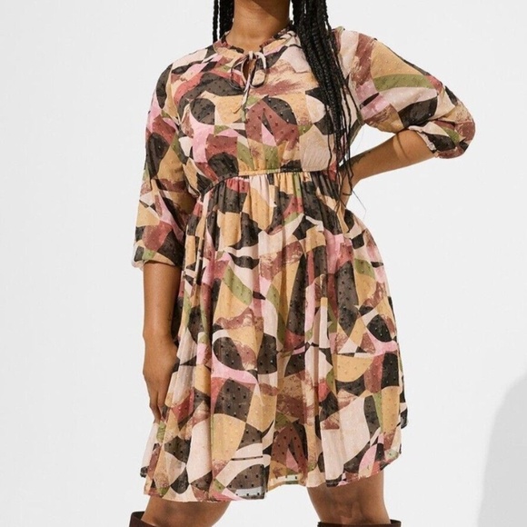 NWT Torrid Mini Clip Dot Front Keyhole Dress Size 00 Medium Large 10 - Picture 1 of 8